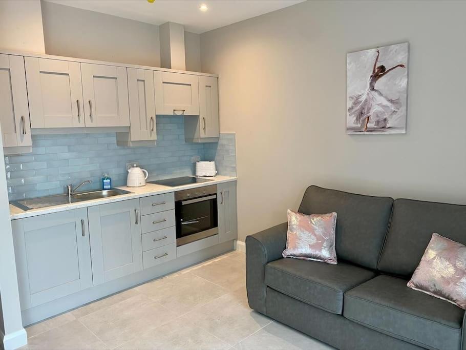 Erne Getaway No.6 Brand New 1 Bed Apartment Enniskillen Exterior photo